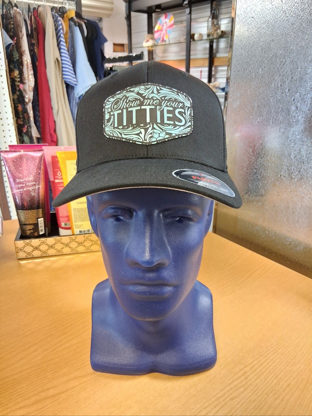 Show Me Your T☆tties